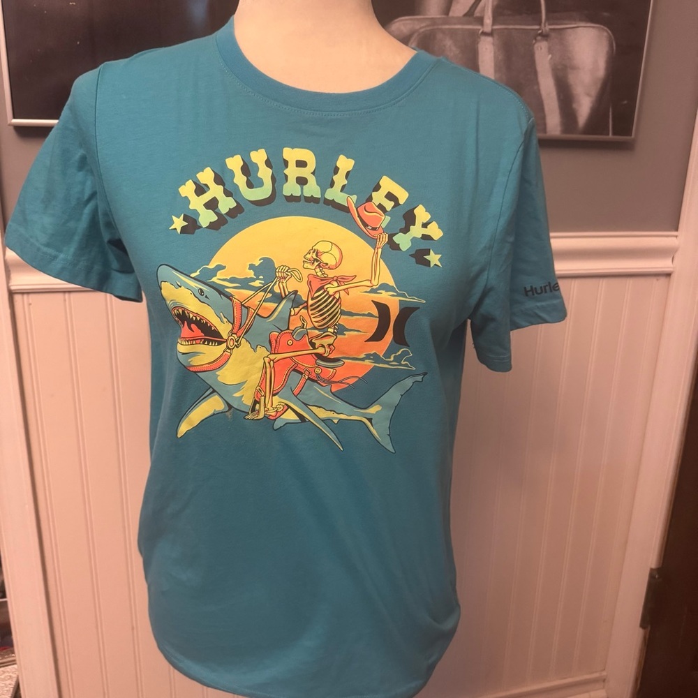 Hurley Teal Graphic Boy’s Tshirt Skeleton Riding Shark Size L
